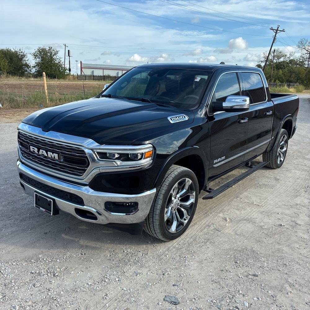 Used 2019 RAM 1500 Limited RWD image 2