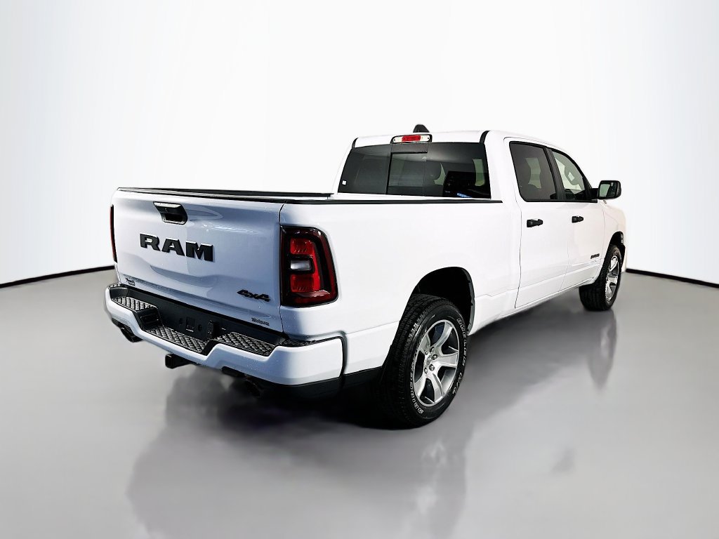 New 2026 RAM 1500 Express AWD/4WD image 7