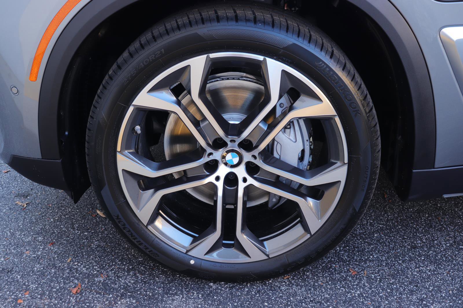 New 2026 BMW X5 xDrive50e w/ Premium Package AWD/4WD image 45