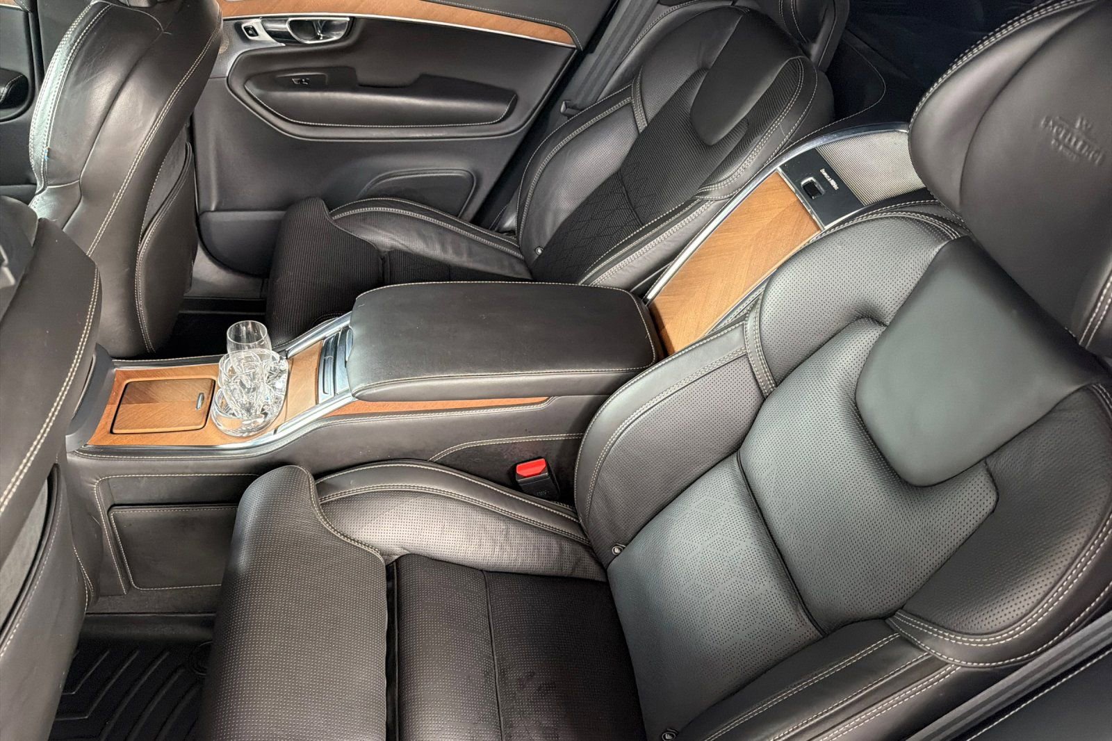 Used 2017 Volvo XC90 T8 Excellence image 12