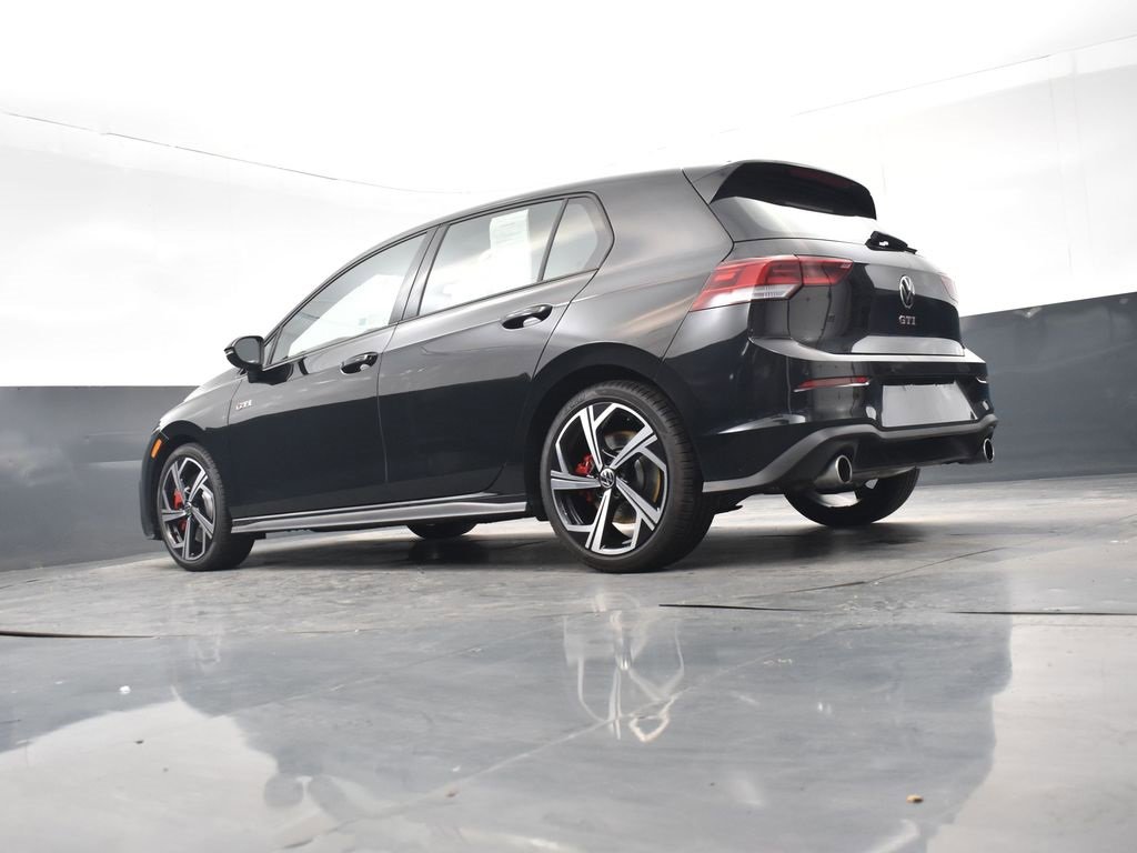 Used 2025 Volkswagen GTI SE image 21