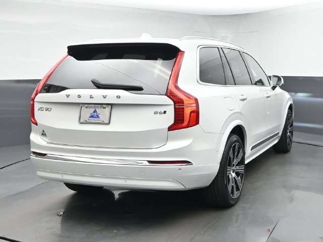 Used 2025 Volvo XC90 B6 Plus w/ Protection Package Premier AWD/4WD image 8
