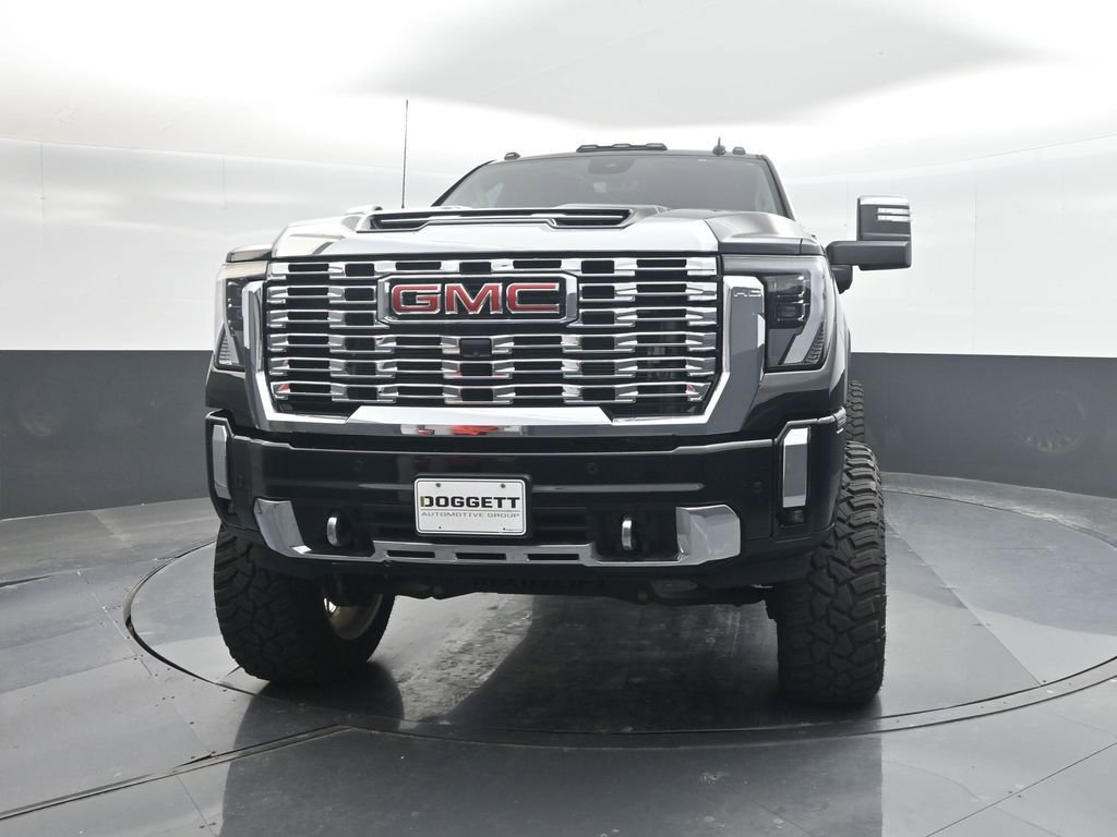 Used 2024 GMC Sierra 3500 Denali w/ Denali Reserve Package AWD/4WD image 5