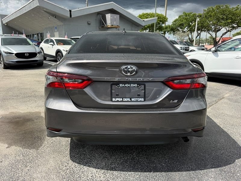 Used 2023 Toyota Camry LE FWD image 6