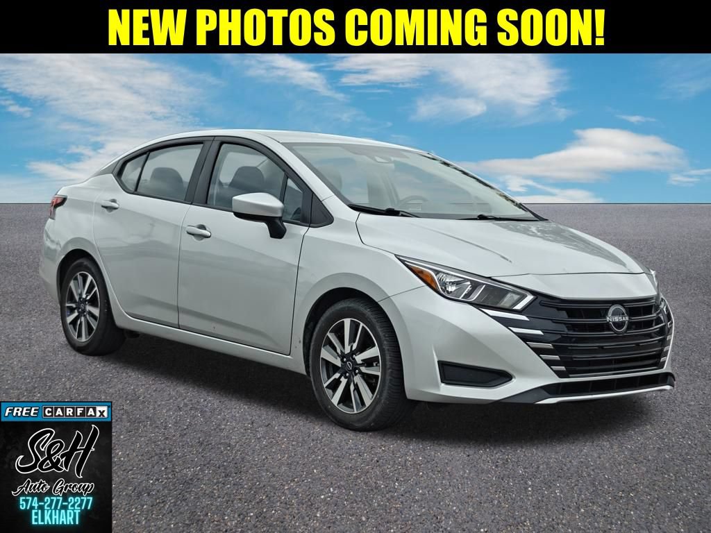 Used 2023 Nissan Versa SV FWD image 1