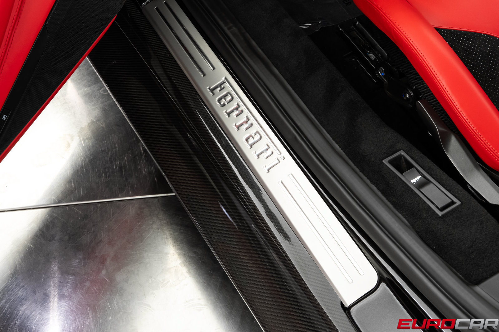 Used 2022 Ferrari F8 Tributo RWD image 56