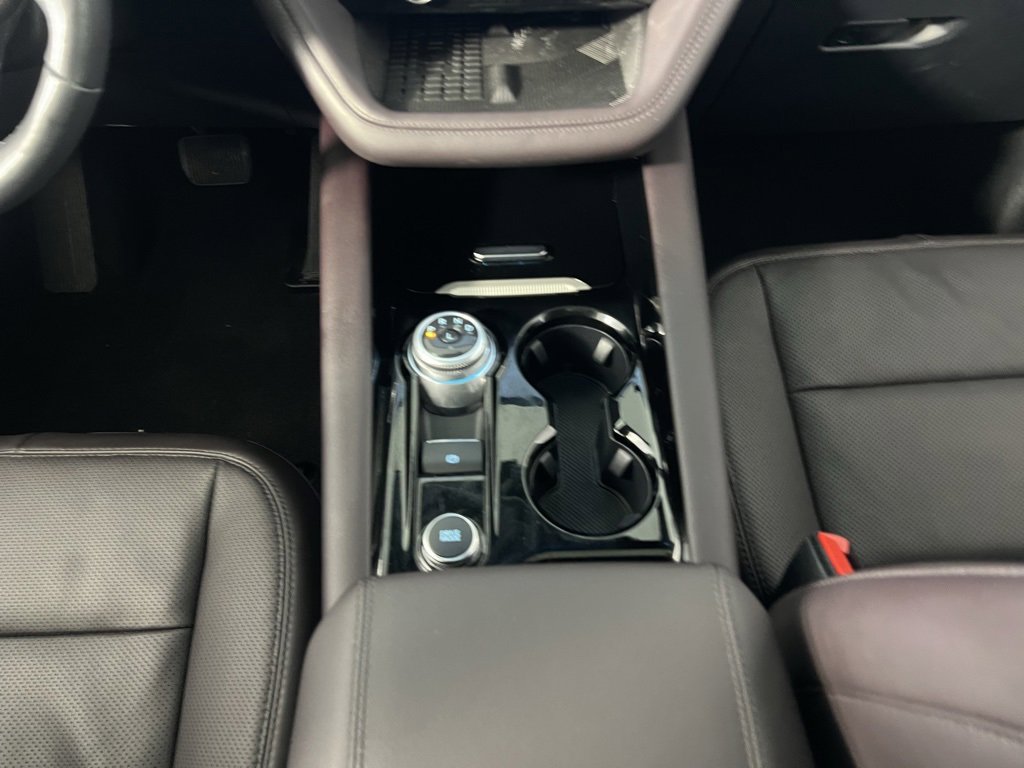 Used 2025 Ford Explorer Platinum w/ LUX Leather Package image 18