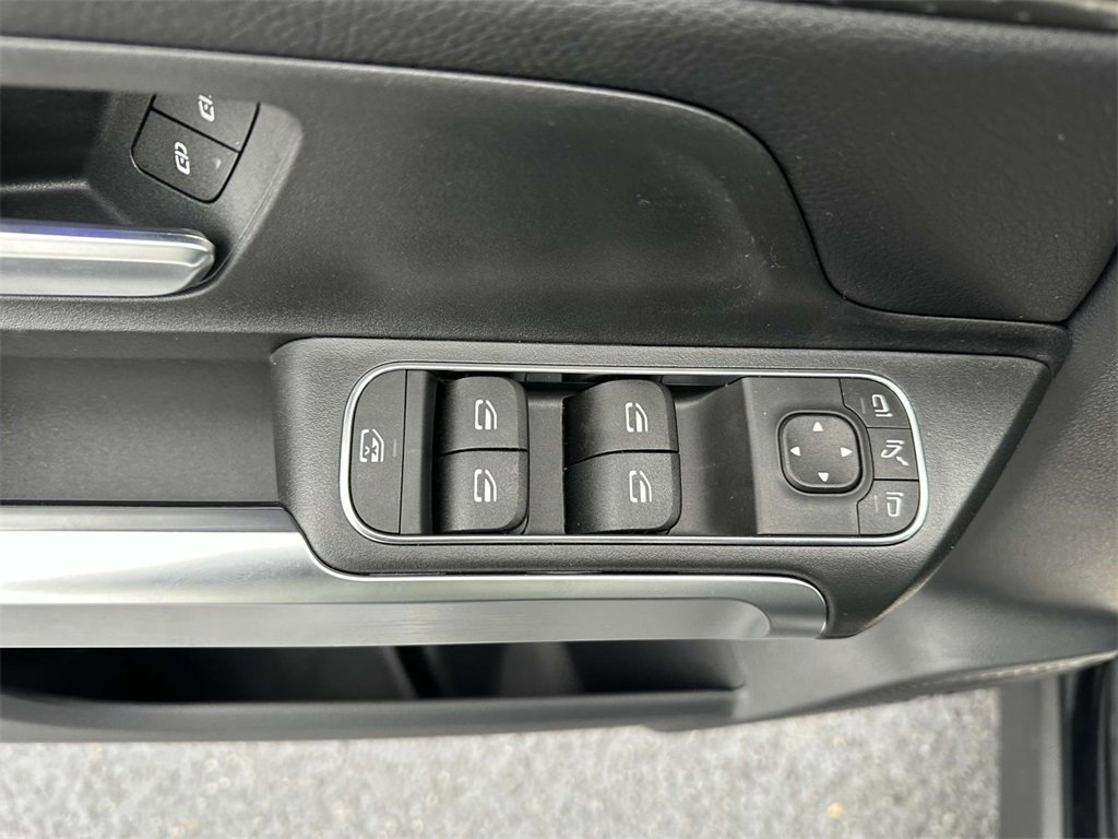 Certified 2025 Mercedes-Benz GLE 450 4MATIC image 12