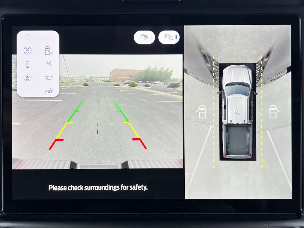 Used 2025 Ford F250 Platinum image 6