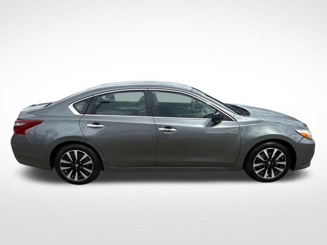 Used 2018 Nissan Altima 2.5 SV FWD image 11