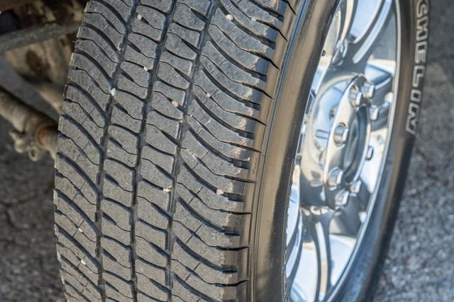 Used 2012 Ford F250 King Ranch w/ King Ranch w/Chrome Pkg image 16