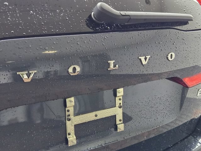 Certified 2024 Volvo XC60 B5 Ultimate AWD/4WD image 9