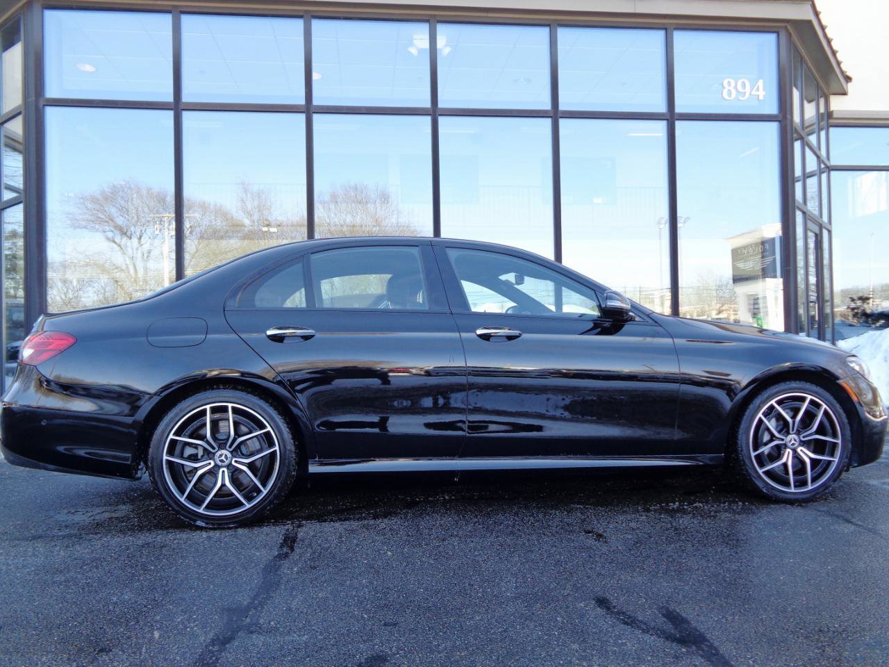 Used 2021 Mercedes-Benz E 450 E 450 4MATIC Sedan w/ Premium Package image 4