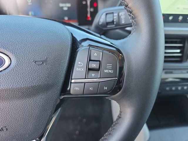 Used 2025 Ford Escape SE image 24