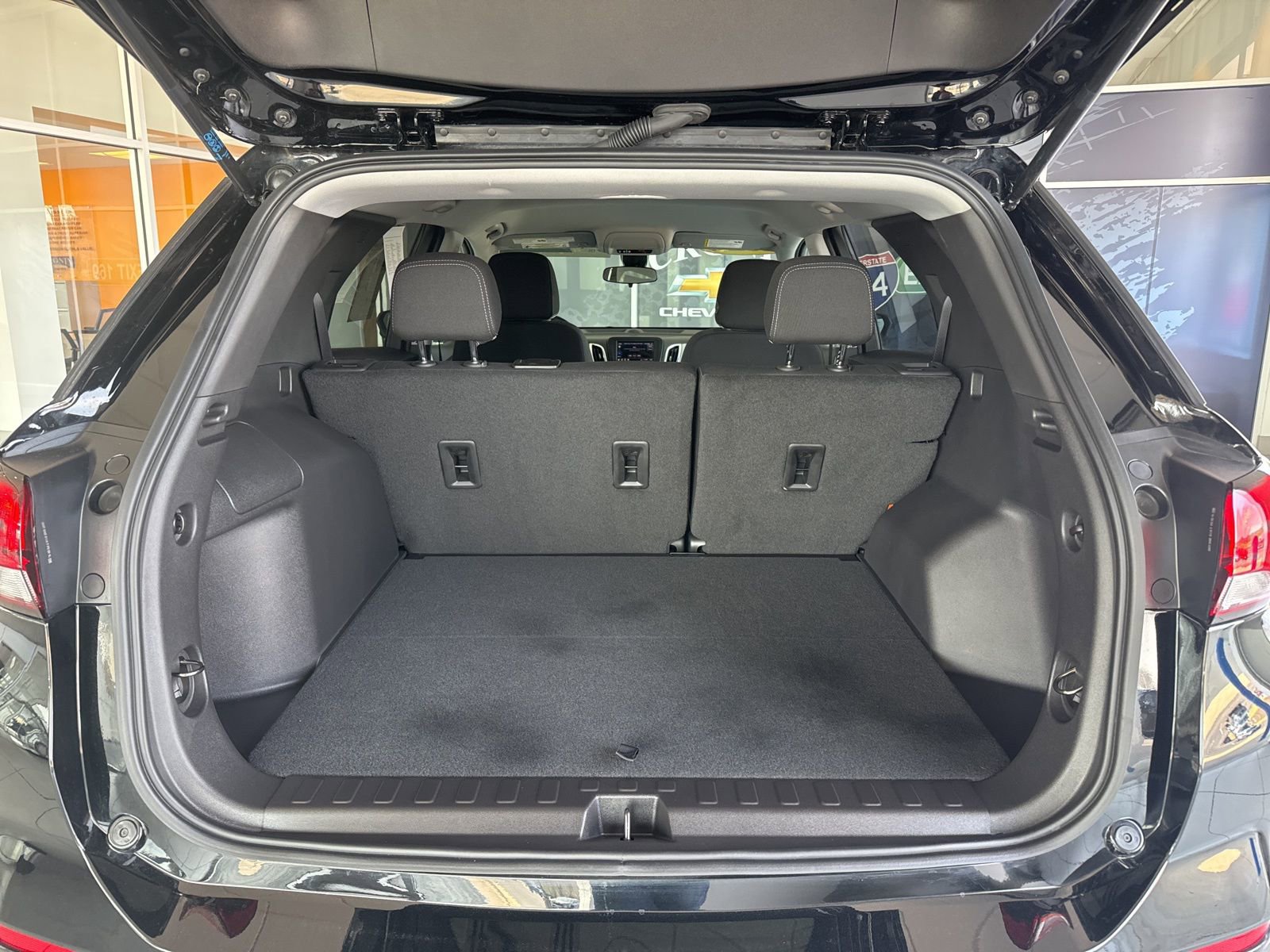 Used 2024 Chevrolet Equinox LS w/ LS Convenience Package image 13