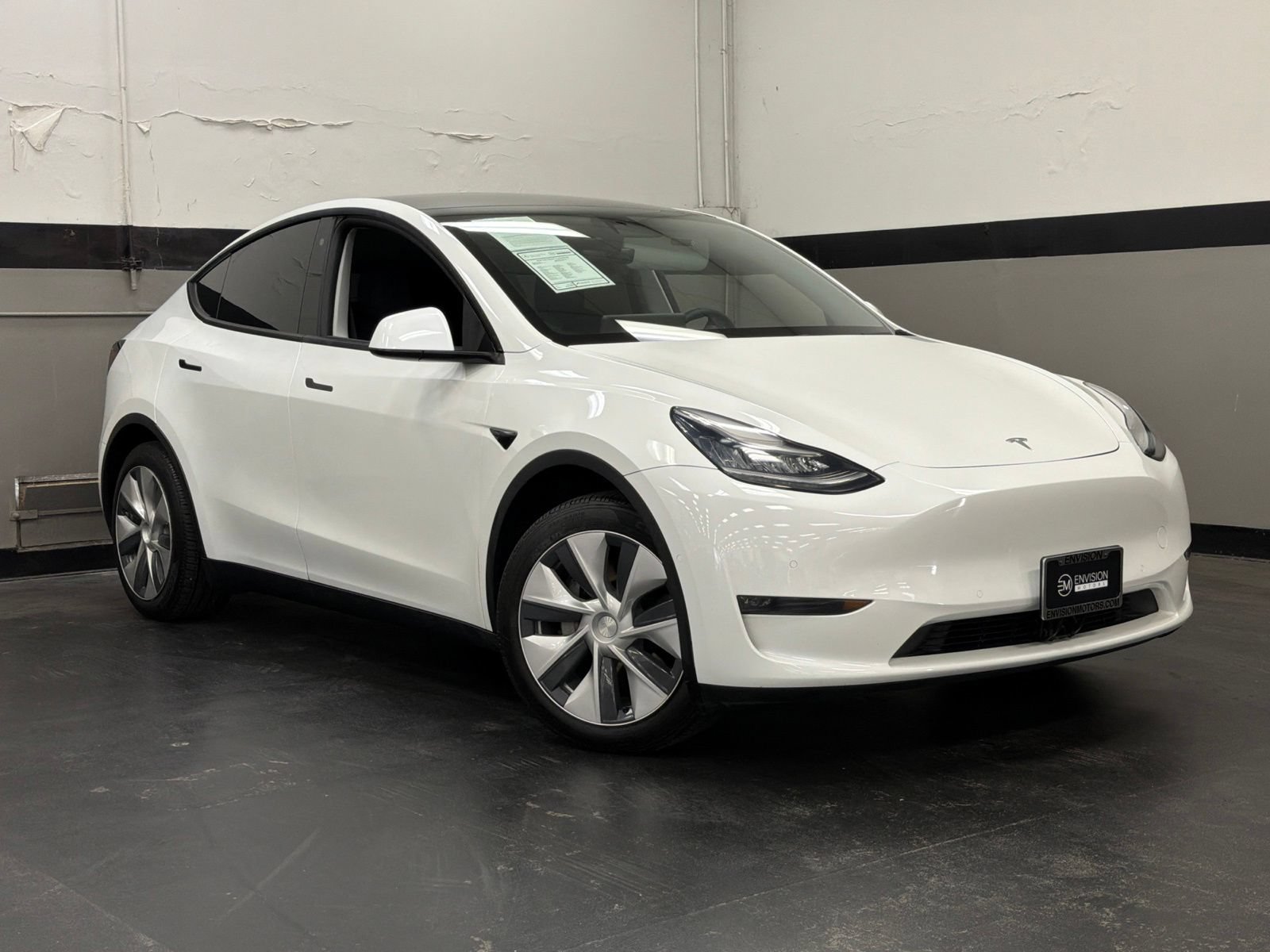 Used 2020 Tesla Model Y Long Range AWD/4WD image 2