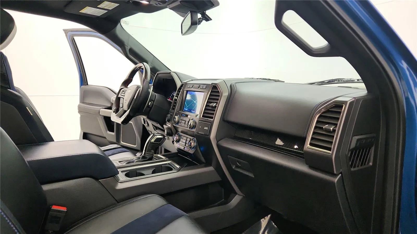 Used 2019 Ford F150 Raptor w/ Equipment Group 802A Luxury image 36