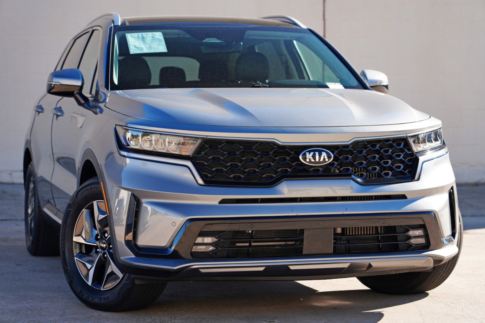 Used 2021 Kia Sorento EX FWD image 2