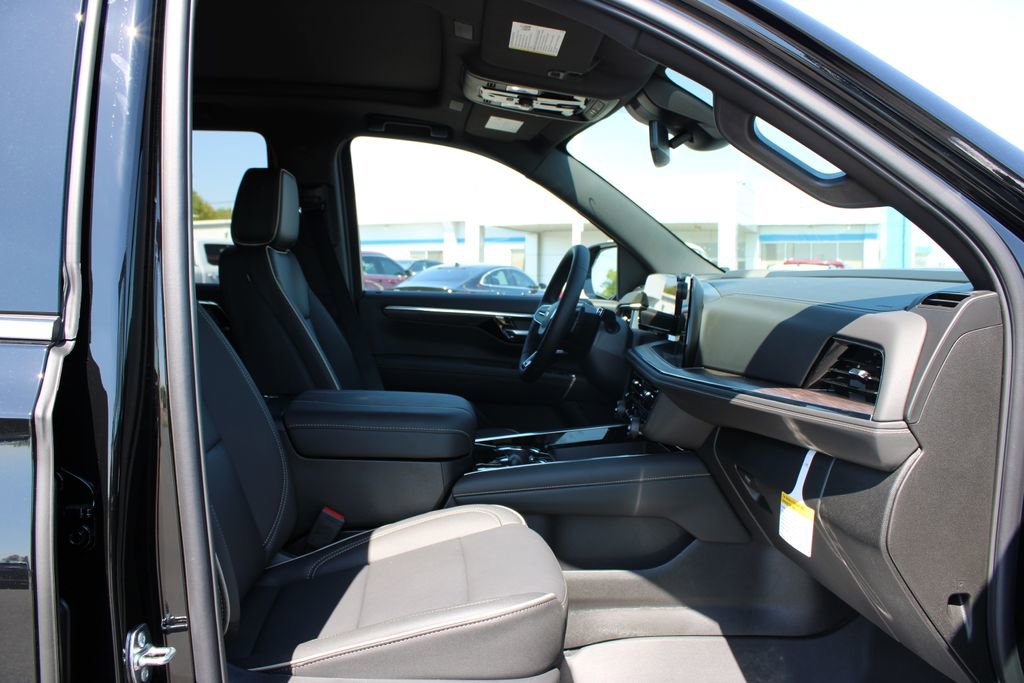 New 2026 Chevrolet Tahoe Premier w/ Sun And Tow Package AWD/4WD image 30