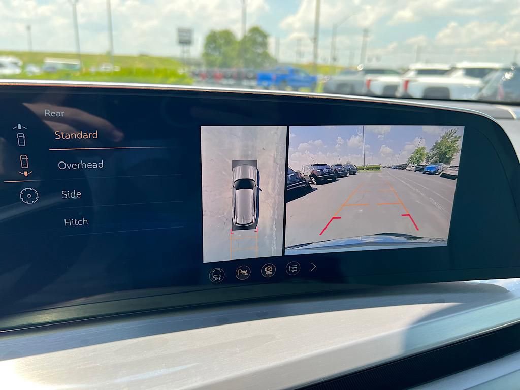 New 2026 Cadillac Vistiq Sport w/ LPO, Floor Liner Package image 25