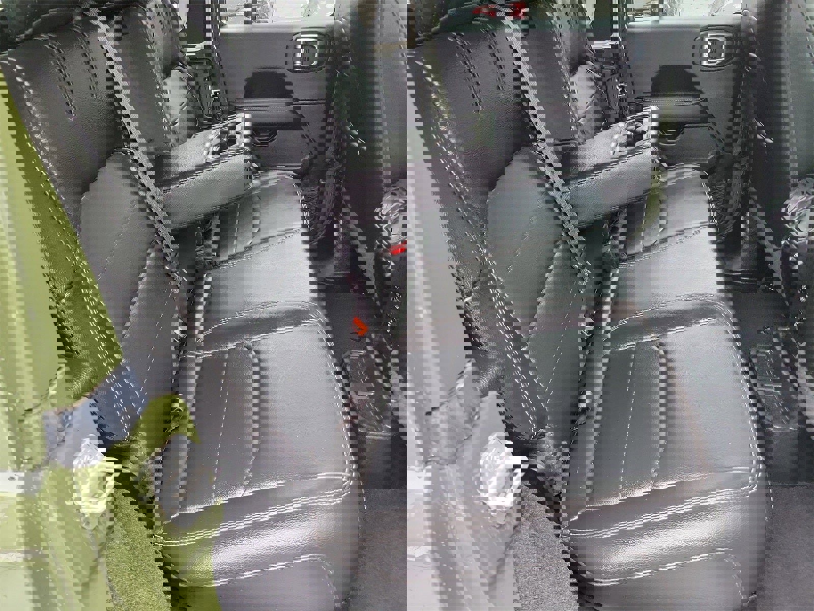 Used 2023 Jeep Wrangler Unlimited Sahara w/ Cold Weather Group image 19