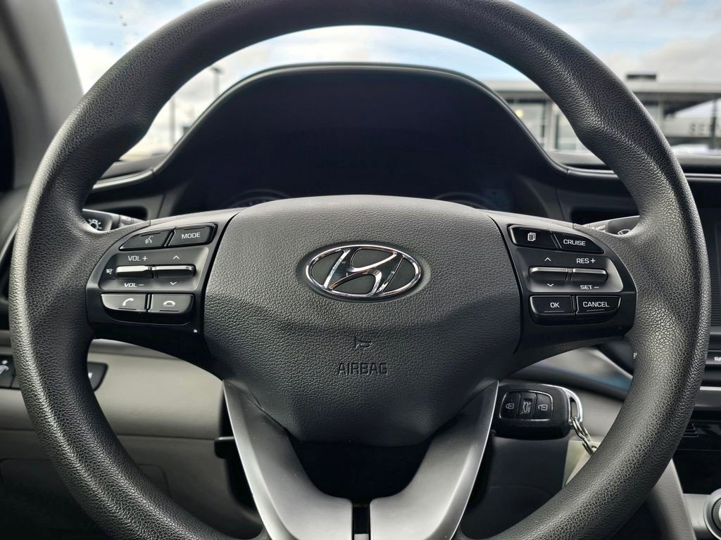 Used 2020 Hyundai Elantra SEL FWD image 23