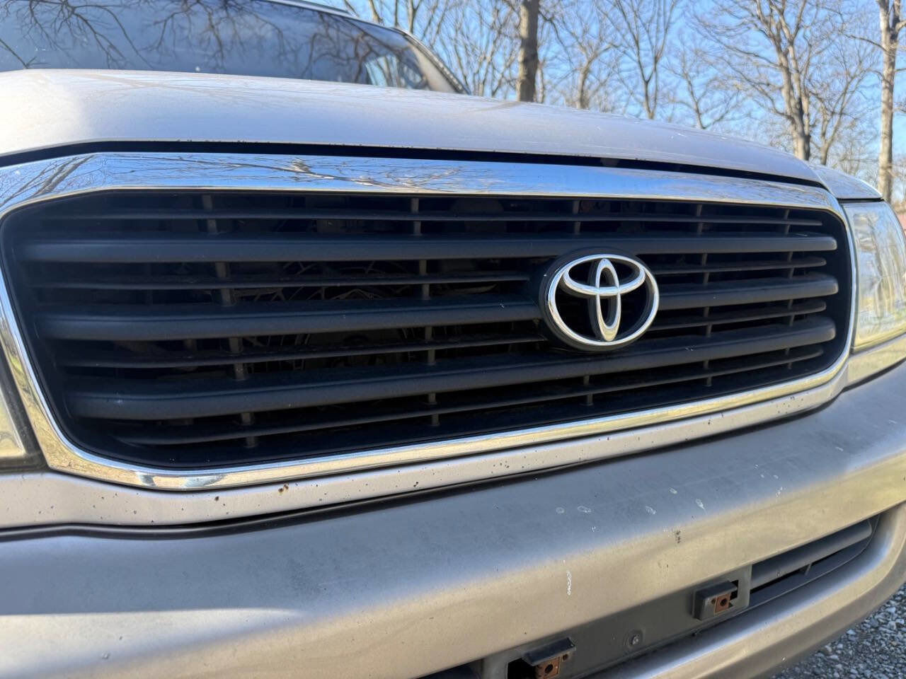 Used 2001 Toyota Land Cruiser image 24