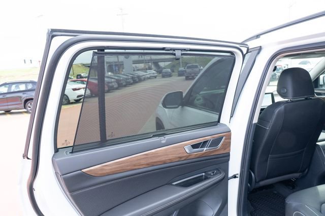 New 2026 Volkswagen Atlas SE image 13