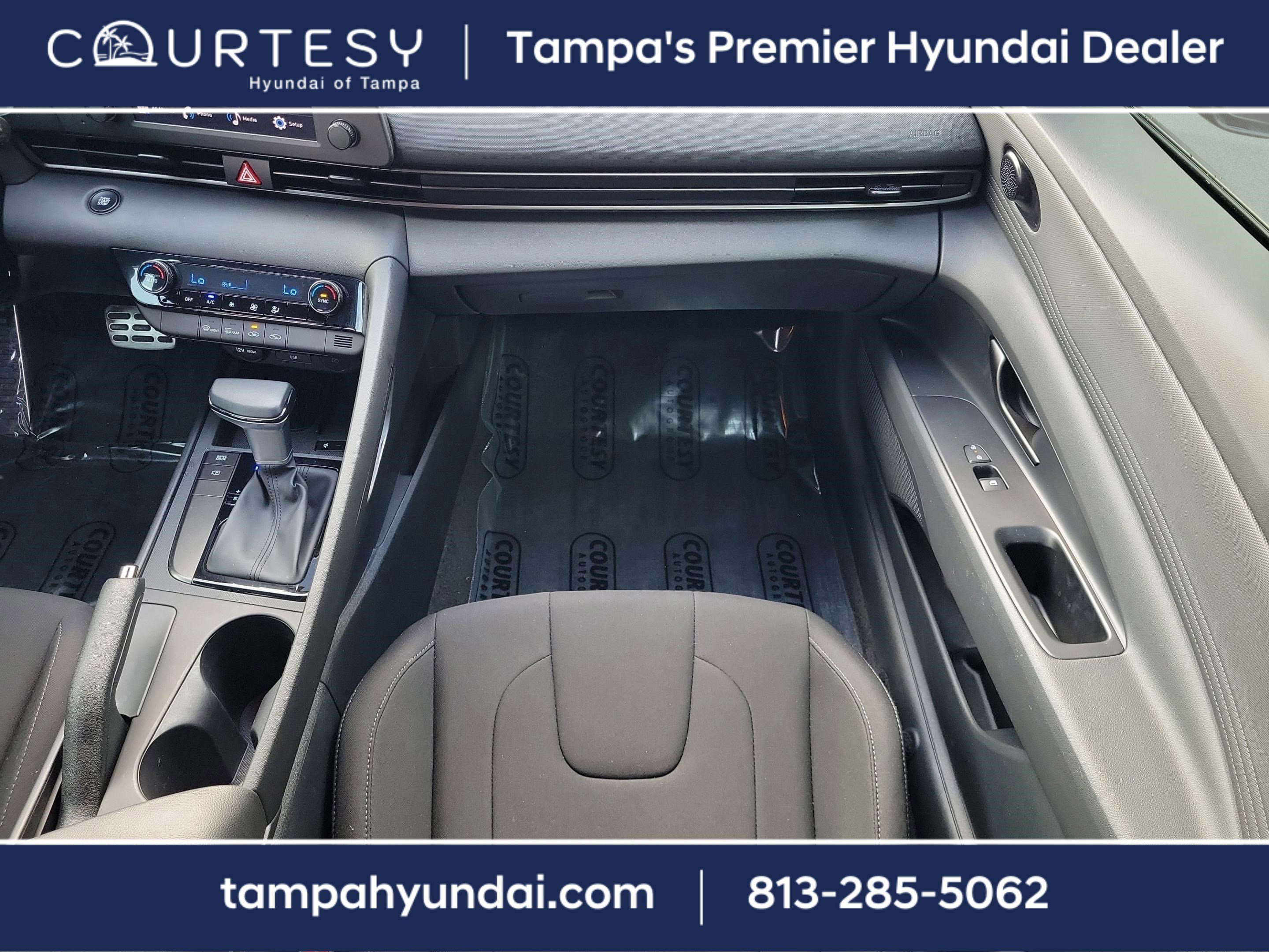 Certified 2025 Hyundai Elantra Sport image 10