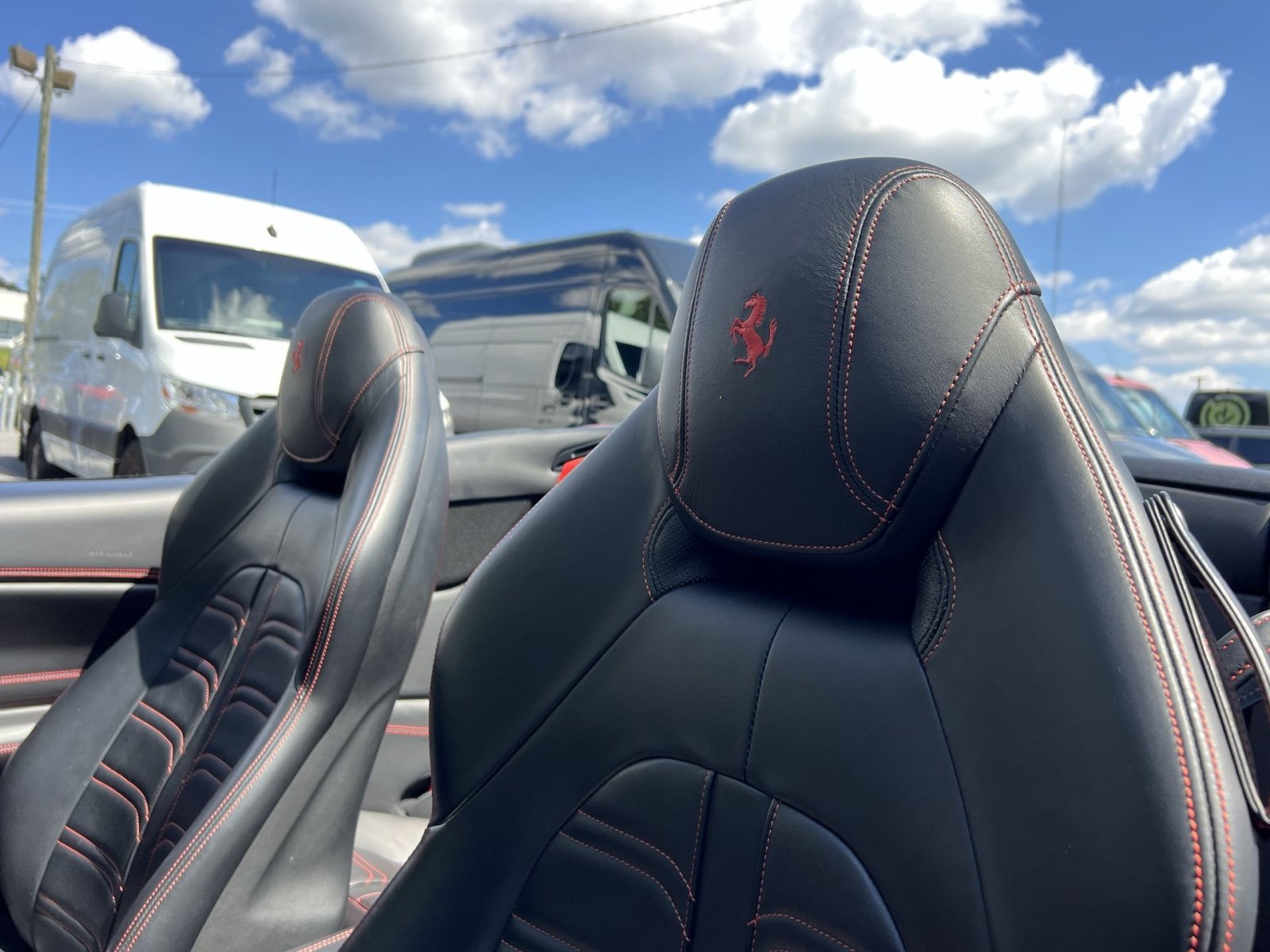 Used 2016 Ferrari California T RWD image 29