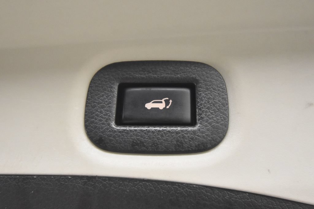 Used 2020 Nissan Rogue SL AWD/4WD image 32