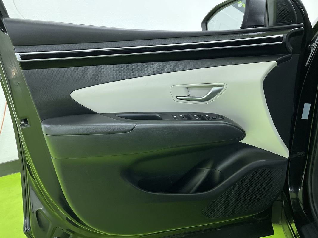 Used 2023 Hyundai Tucson SEL image 17