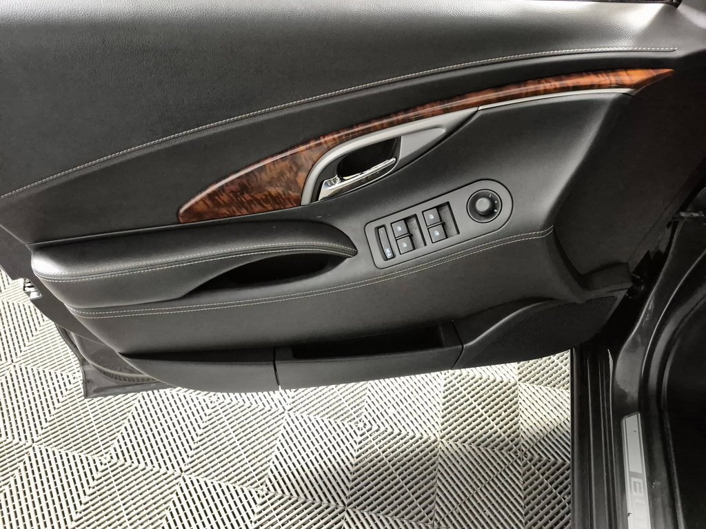 Used 2013 Buick LaCrosse Premium image 13