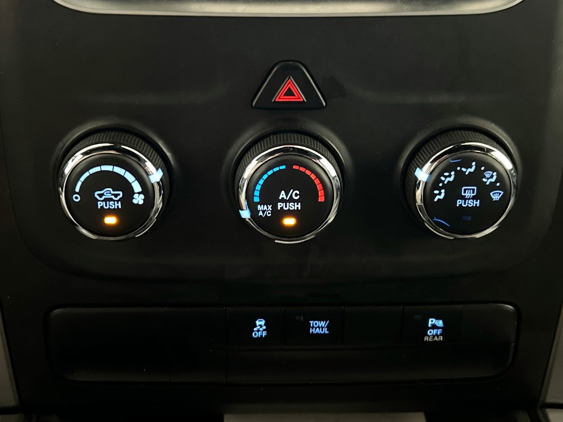 Used 2023 RAM 1500 Warlock AWD/4WD image 11