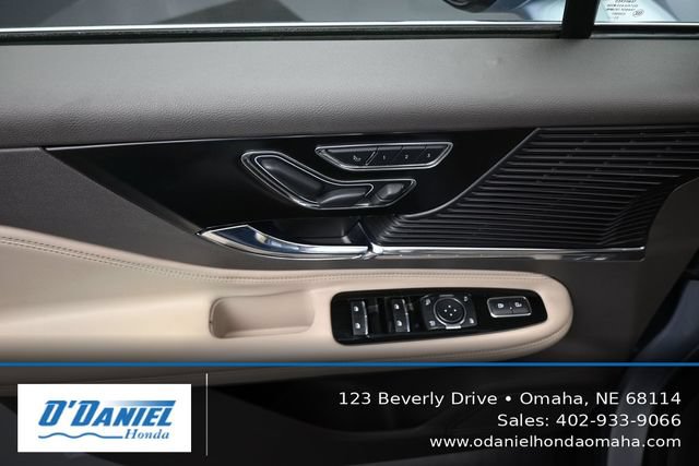 Used 2022 Lincoln Corsair Reserve w/ Equipment Group 201A AWD/4WD image 24