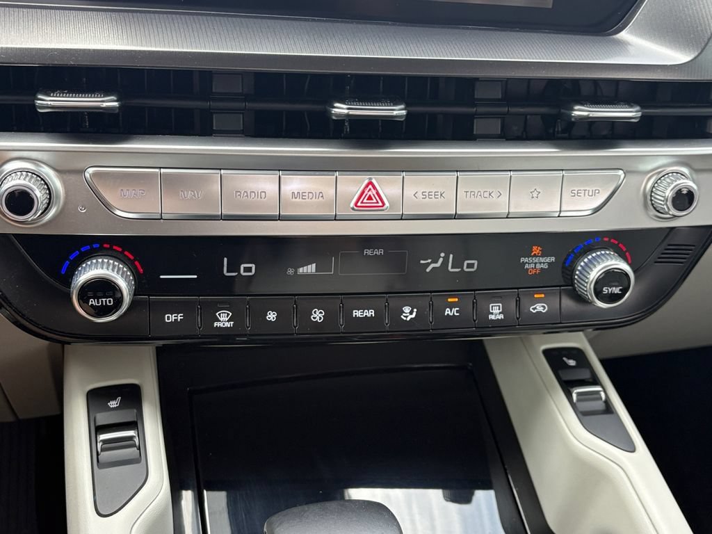 Used 2024 Kia Telluride S FWD image 29