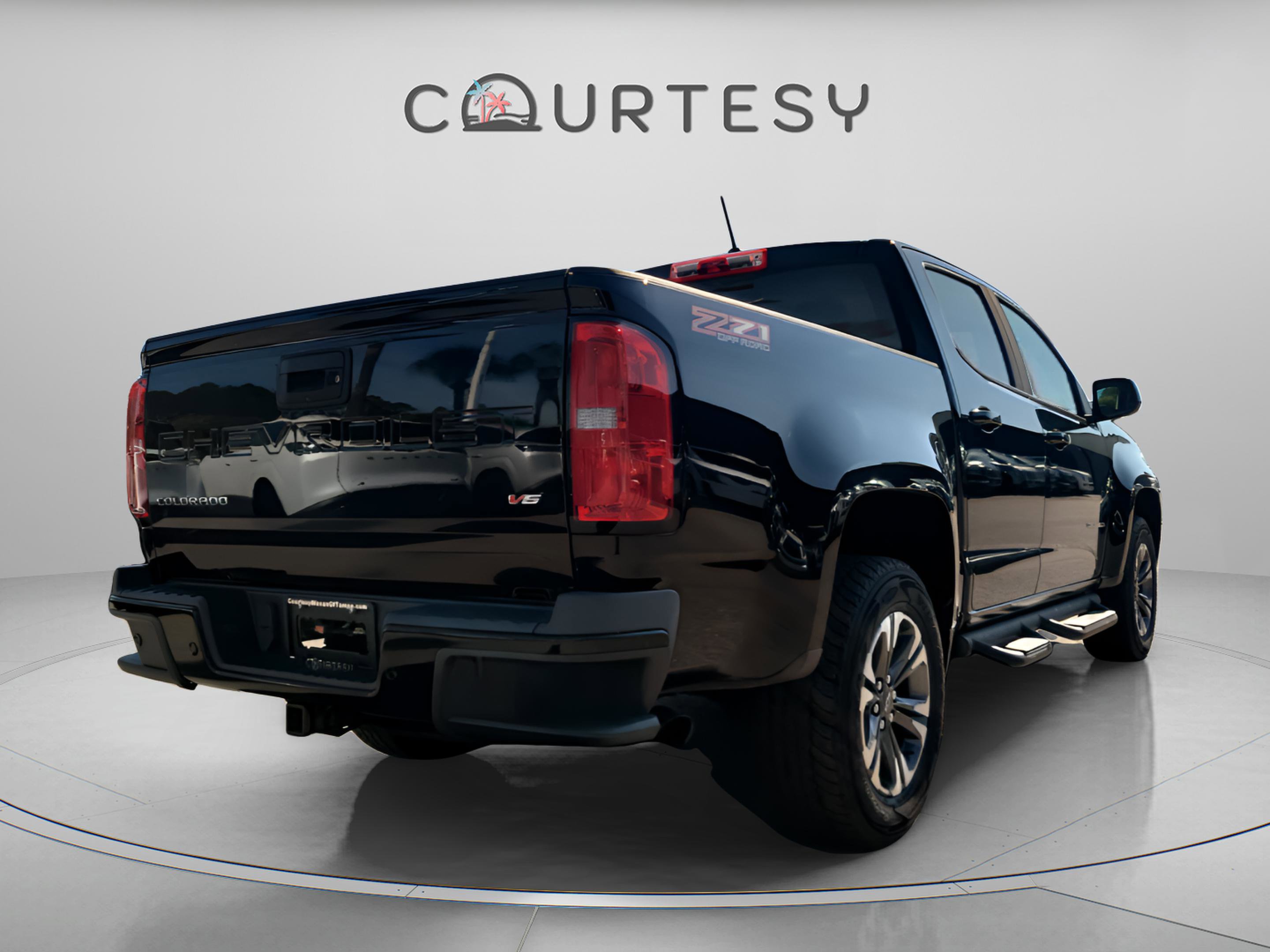 Used 2021 Chevrolet Colorado Z71 w/ Safety Package image 6