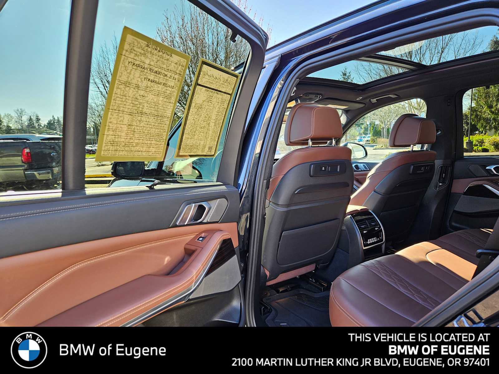 Used 2020 BMW X5 M50i image 19