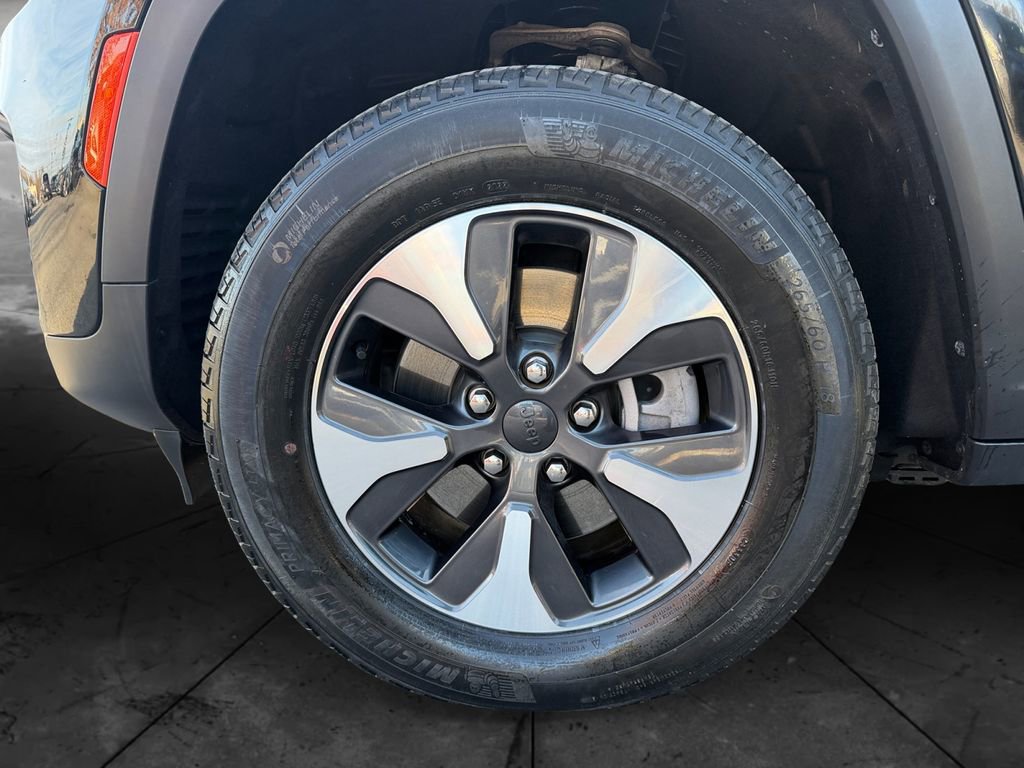 Used 2022 Jeep Grand Cherokee Limited 4xe image 14