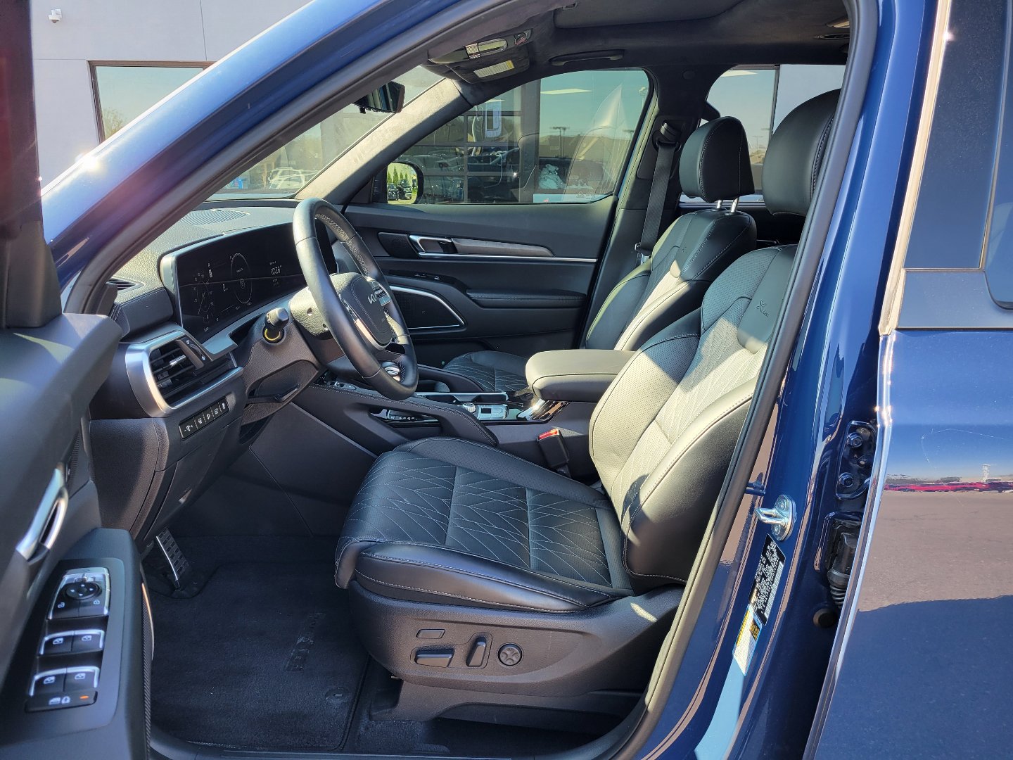 Used 2024 Kia Telluride SX Prestige X-Line image 16