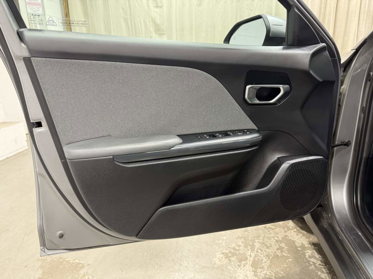 Used 2025 Kia K4 EX FWD image 8