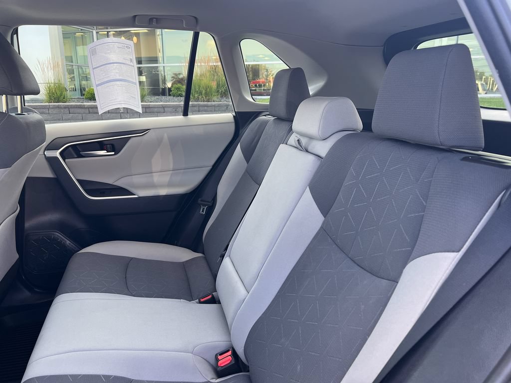 Used 2019 Toyota RAV4 XLE w/ Protection Package FWD image 13