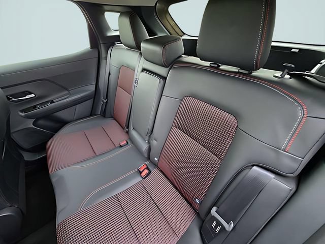 New 2026 Nissan Kicks SR w/ Cold Weather Package AWD/4WD image 21