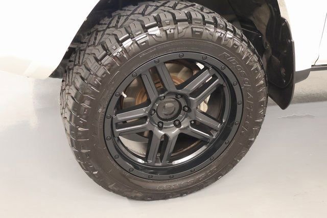 Used 2017 Toyota 4Runner SR5 image 7