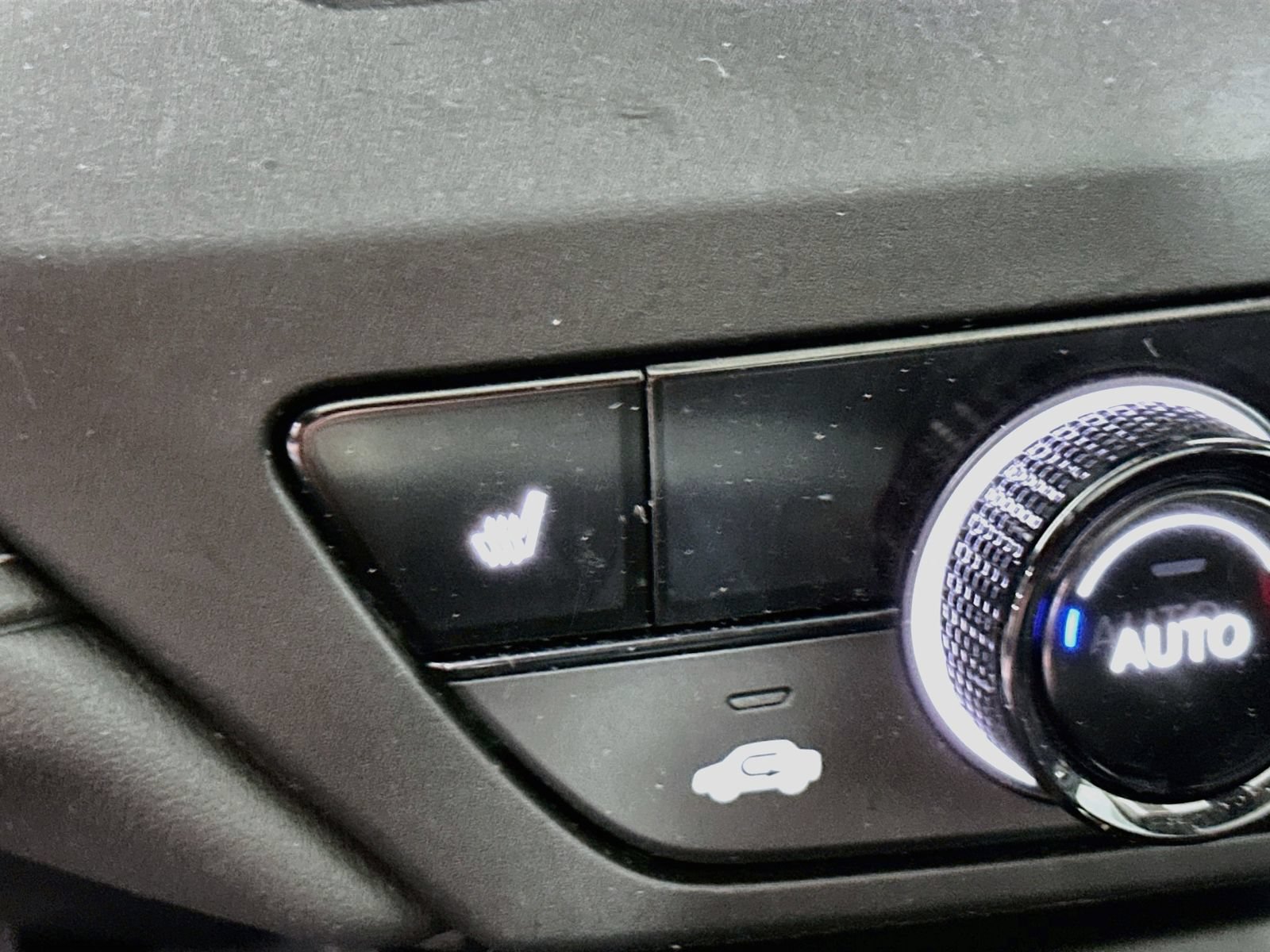 Used 2023 Honda Accord EX image 18