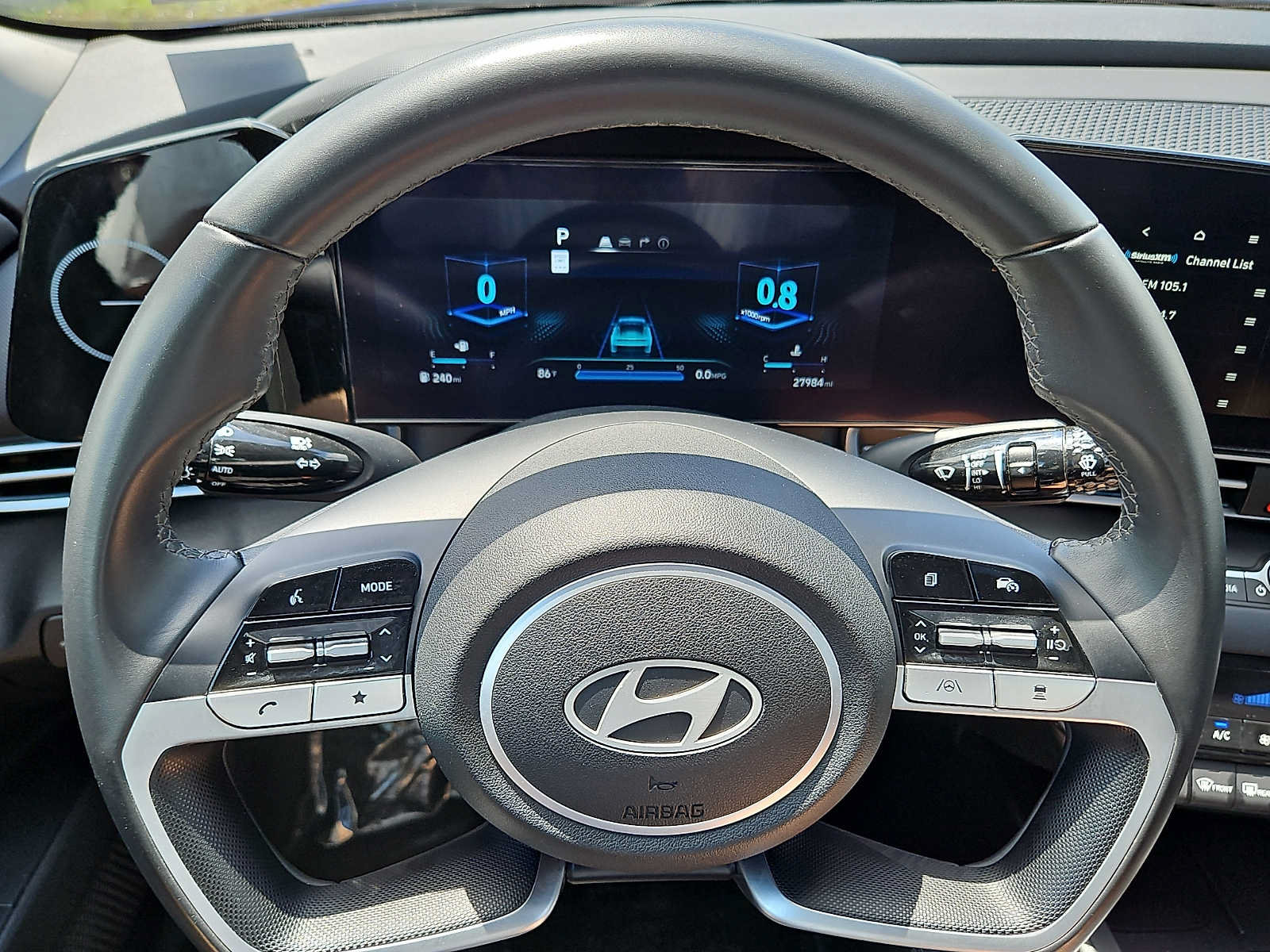 Used 2025 Hyundai Elantra SEL FWD image 20