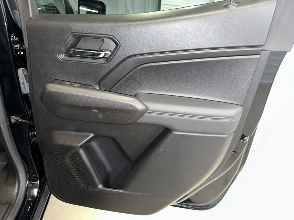 Certified 2024 Chevrolet Colorado LT w/ LT Convenience Package III image 26