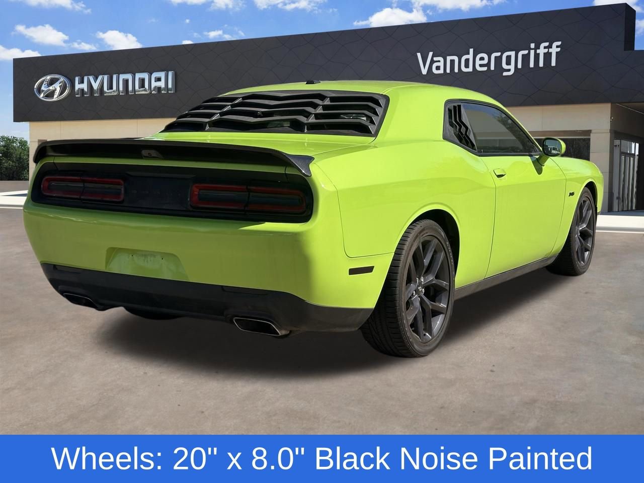 Used 2023 Dodge Challenger R/T w/ Blacktop Package image 10