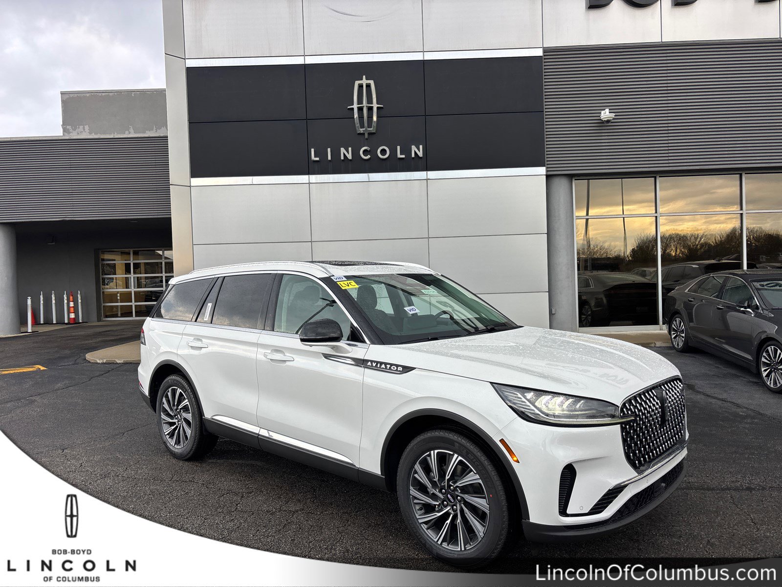New 2026 Lincoln Aviator AWD image 1
