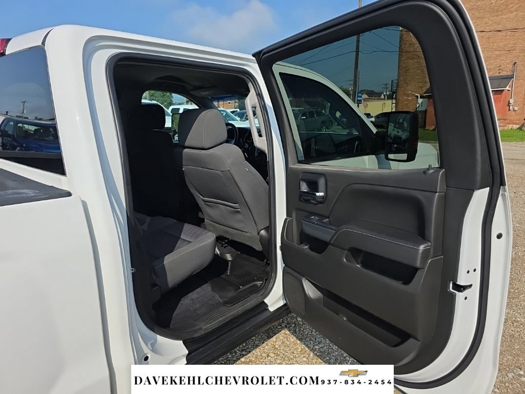 Used 2018 Chevrolet Silverado 1500 LT w/ Trailering Package AWD/4WD image 21